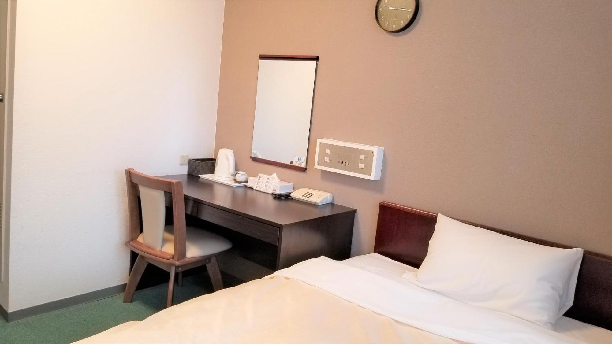 Hotel Crown Hills Imabari Railway Station Exteriör bild