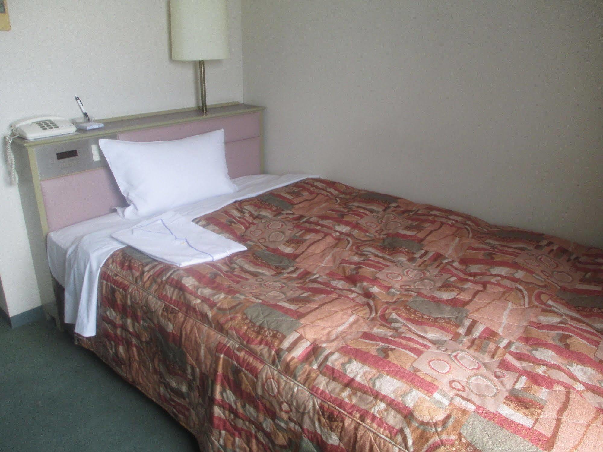 Hotel Crown Hills Imabari Railway Station Exteriör bild