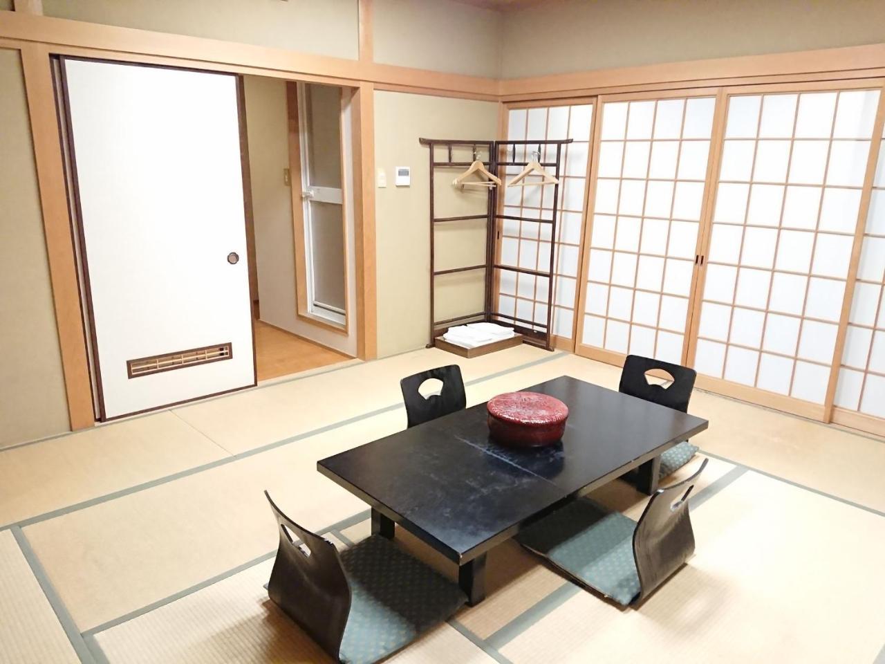Hotel Crown Hills Imabari Railway Station Exteriör bild